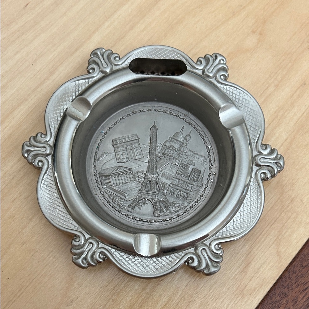 Vintage Paris France Souvenir SAP Polyne Metal Ashtray Modele Deposs